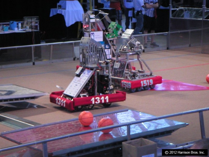 2014 US First Robotics Competition Attracts Record Number of Students